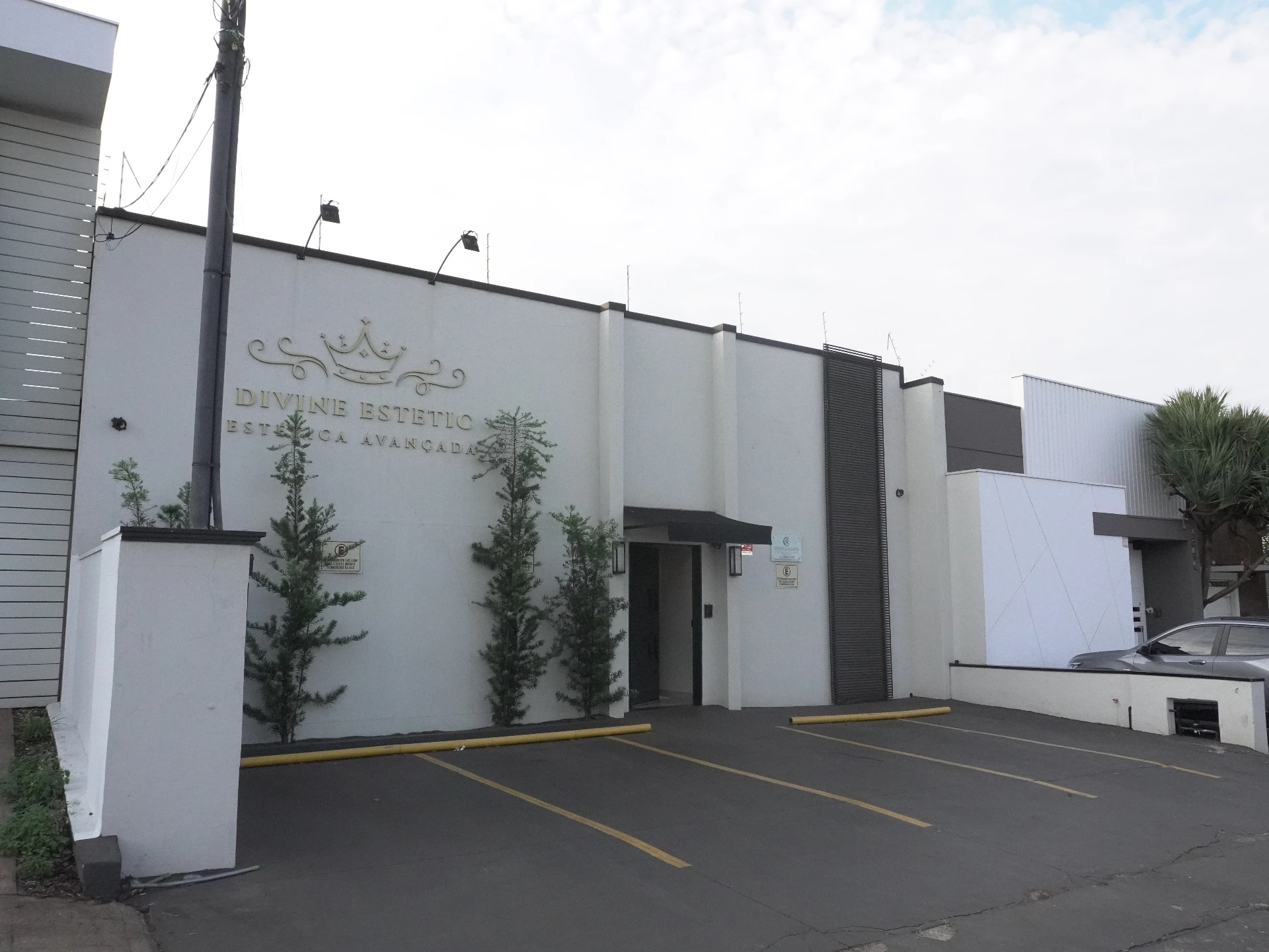 Fachada da Divine Estetic