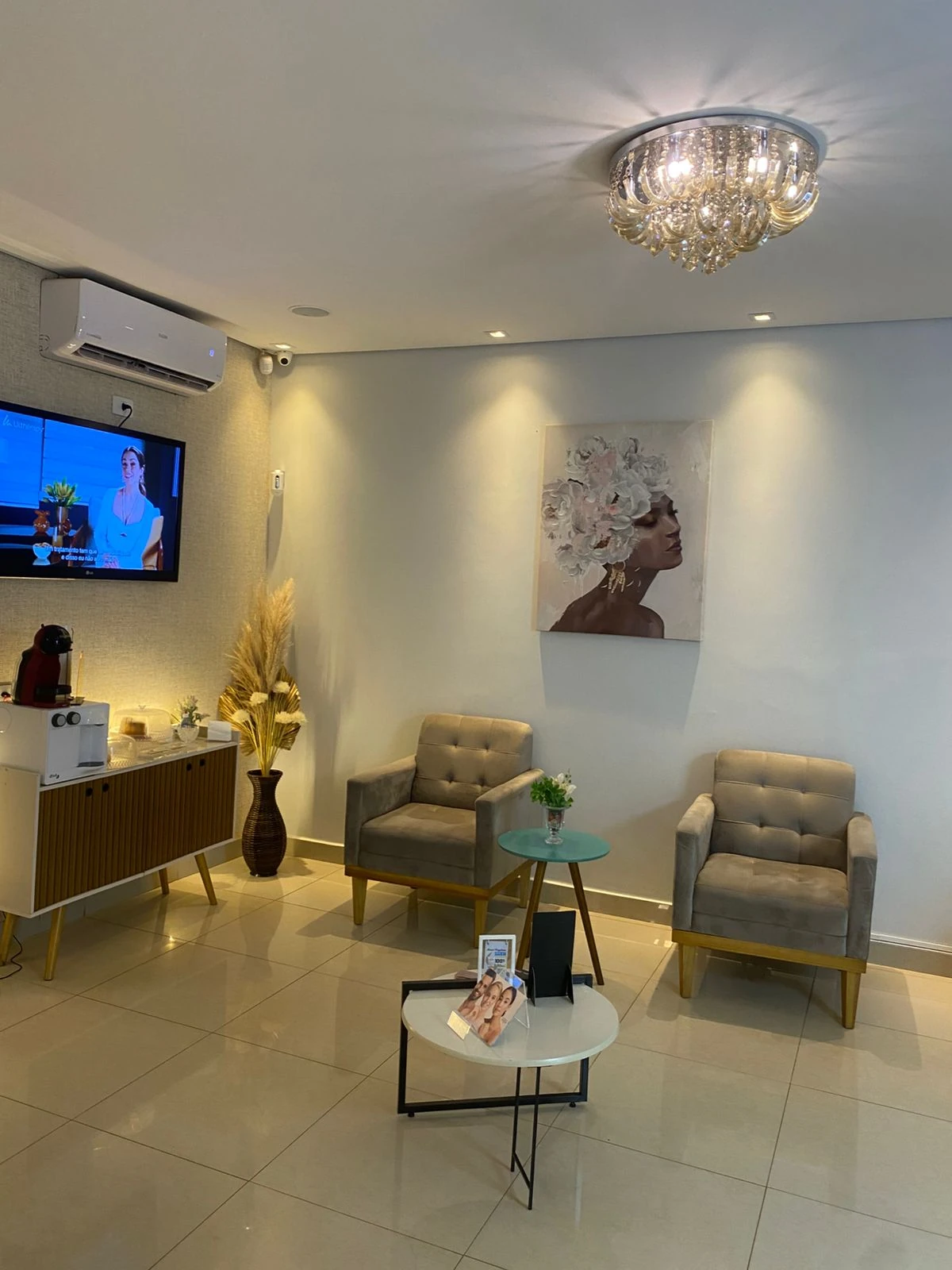Sala de espera da Divine Estetic